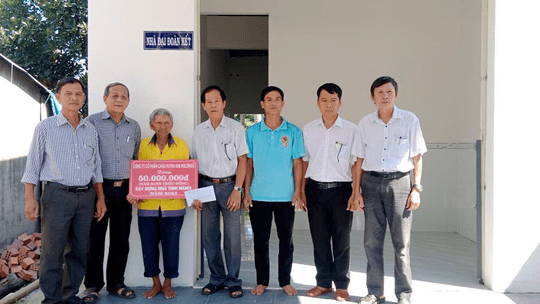<a href="/tin-tuc/dan-van-doan-the" title="Dân vận - Đoàn thể" rel="dofollow">Tin từ các huyện, thị xã, thành phố</a>